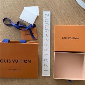 Louis Vuitton gift bag box set with ribbon card